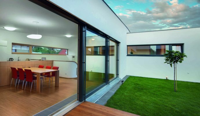 canceleria-de-aluminio-1-690x400